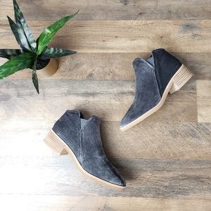 🆕️ Dolce Vita Charcoal Velvet Tay Slip-on Booties